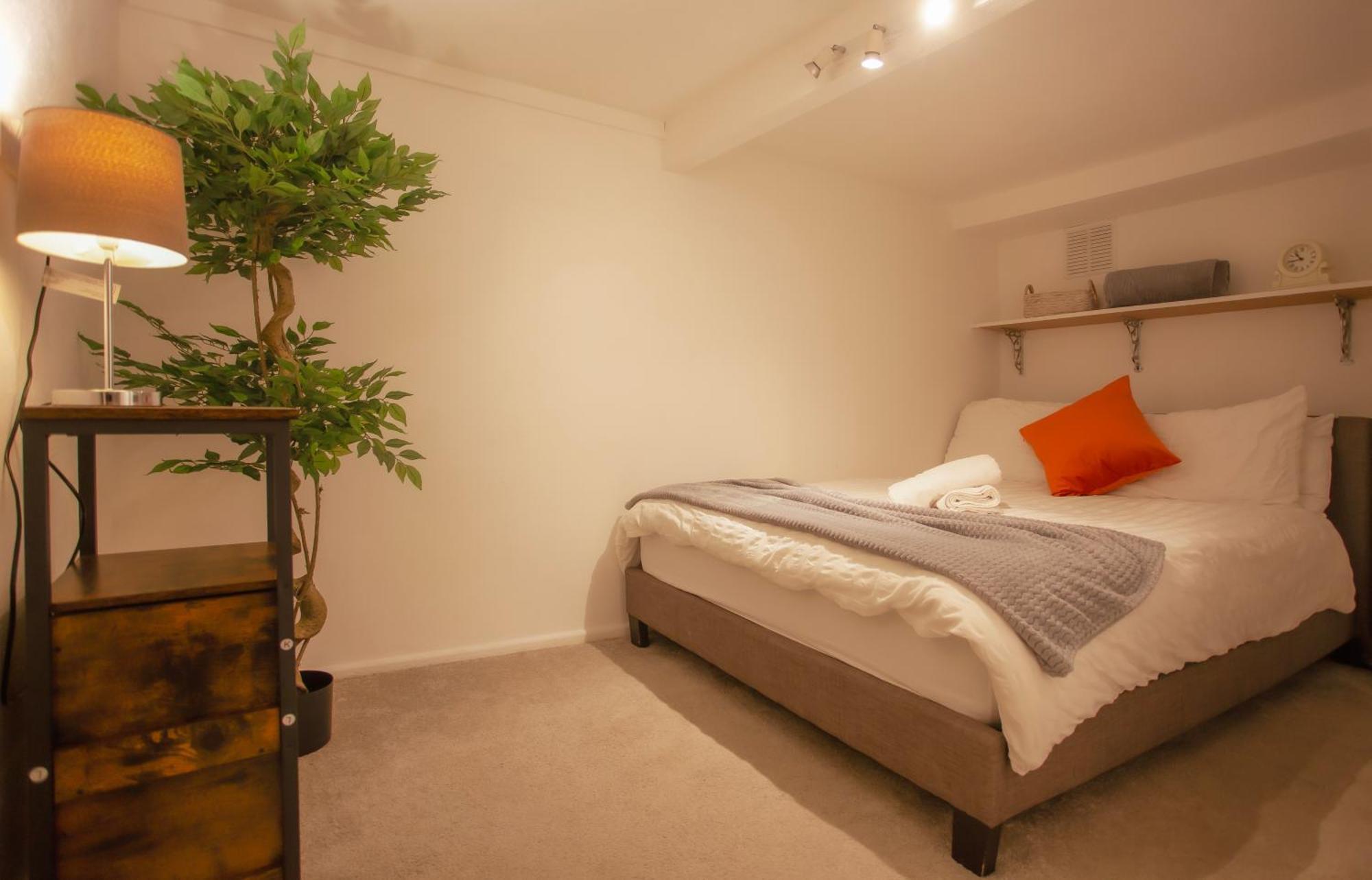 Appartamento Templar Large Garden Flat Londra Esterno foto